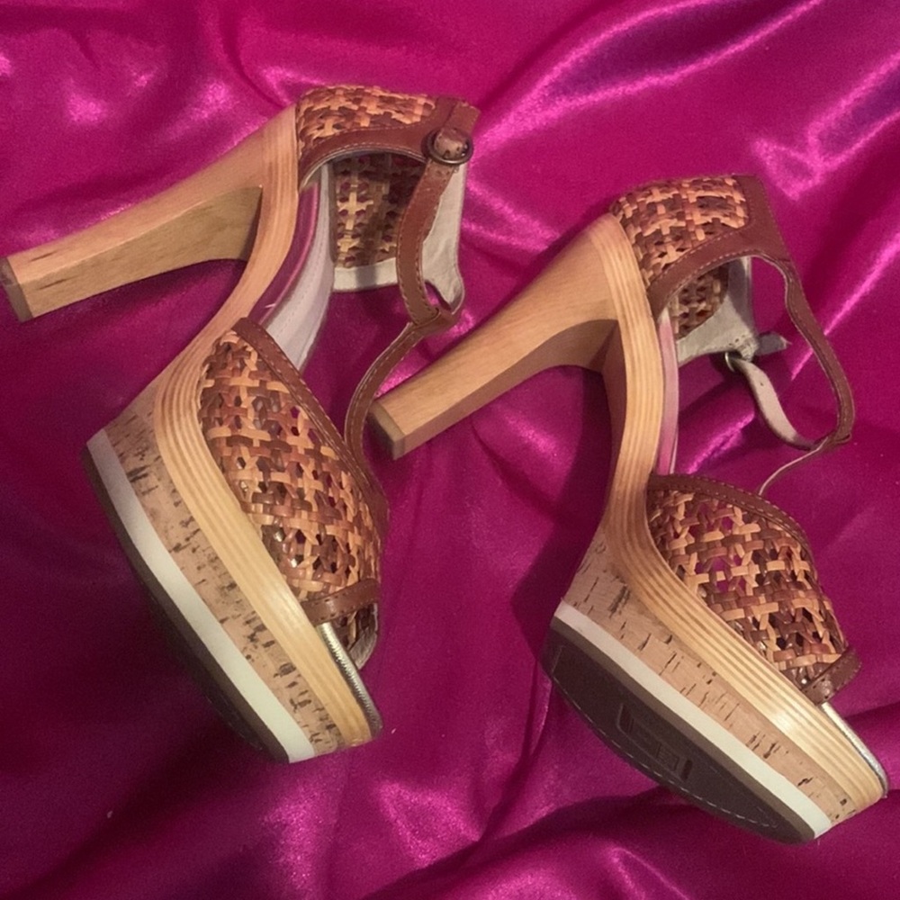 Frye Platform Heels EUC